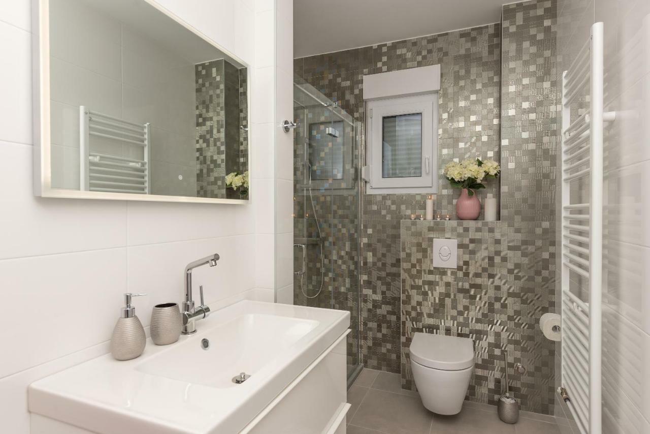 Penthouse Jure Apartment มาคาร์สกา ภายนอก รูปภาพ