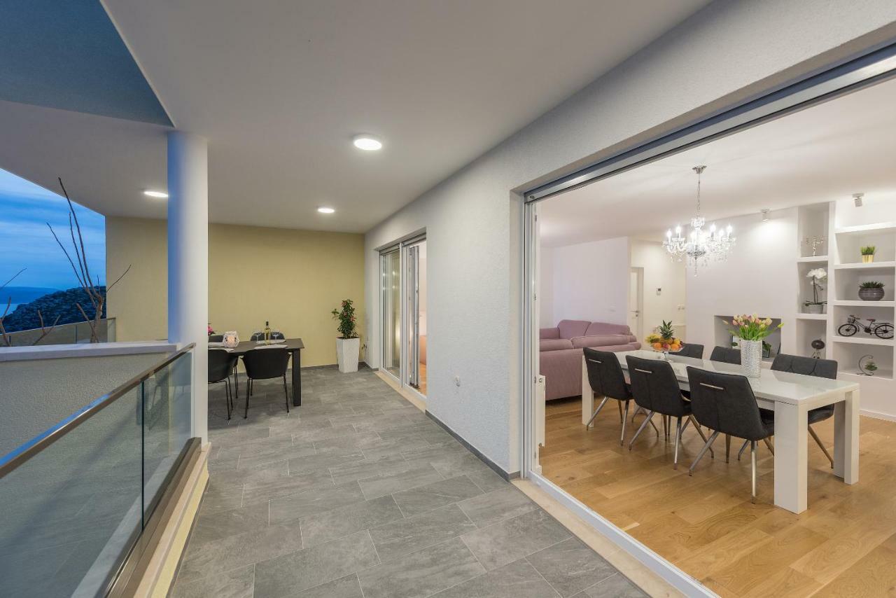 Penthouse Jure Apartment มาคาร์สกา ภายนอก รูปภาพ