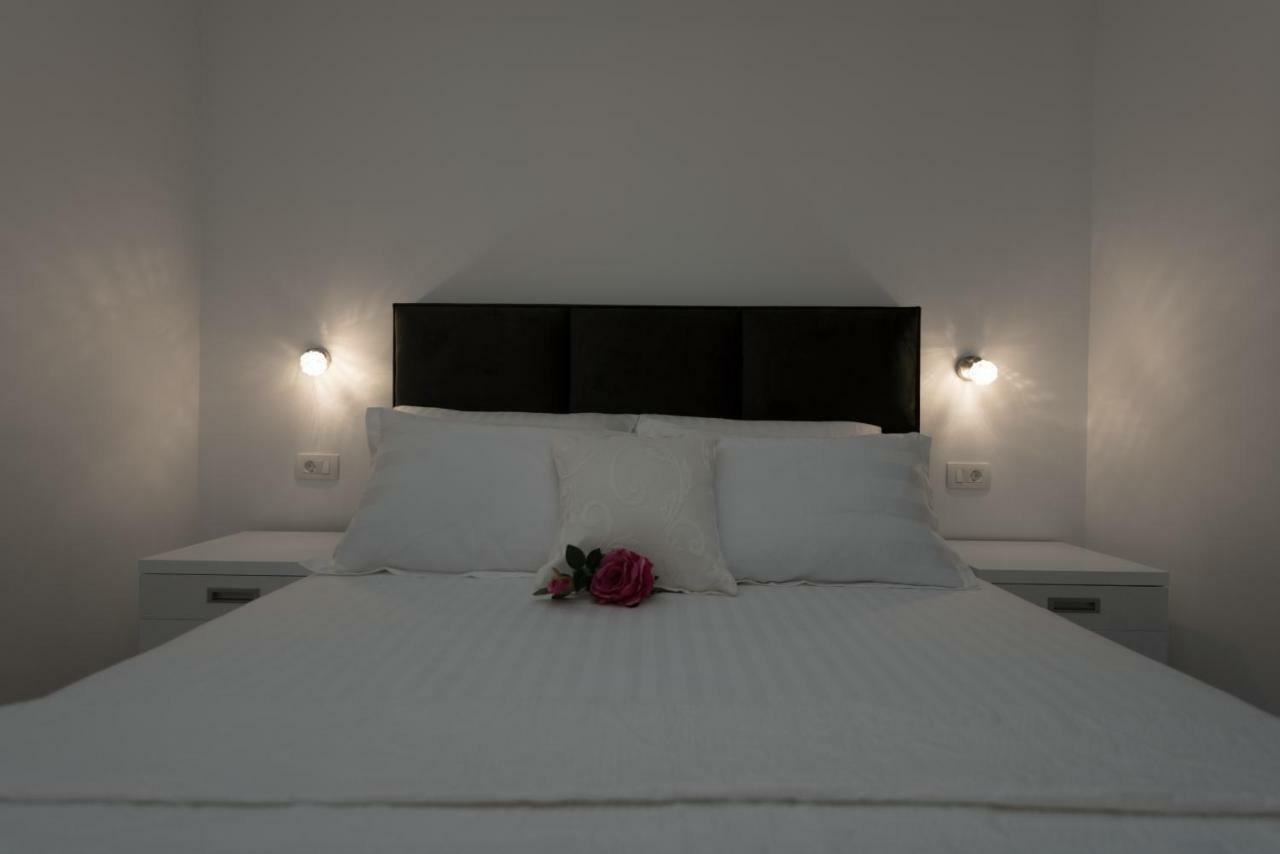 Penthouse Jure Apartment มาคาร์สกา ภายนอก รูปภาพ