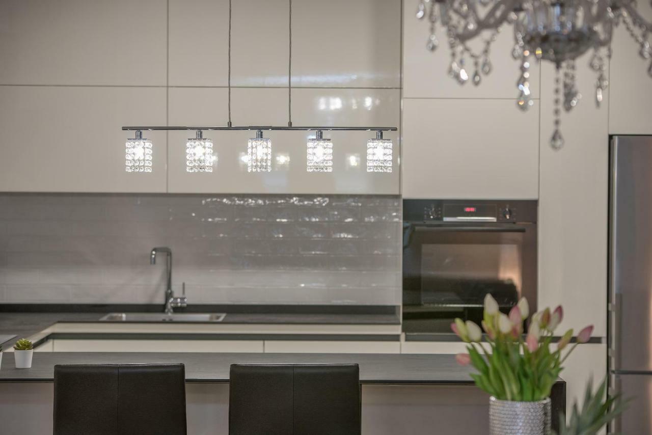 Penthouse Jure Apartment มาคาร์สกา ภายนอก รูปภาพ