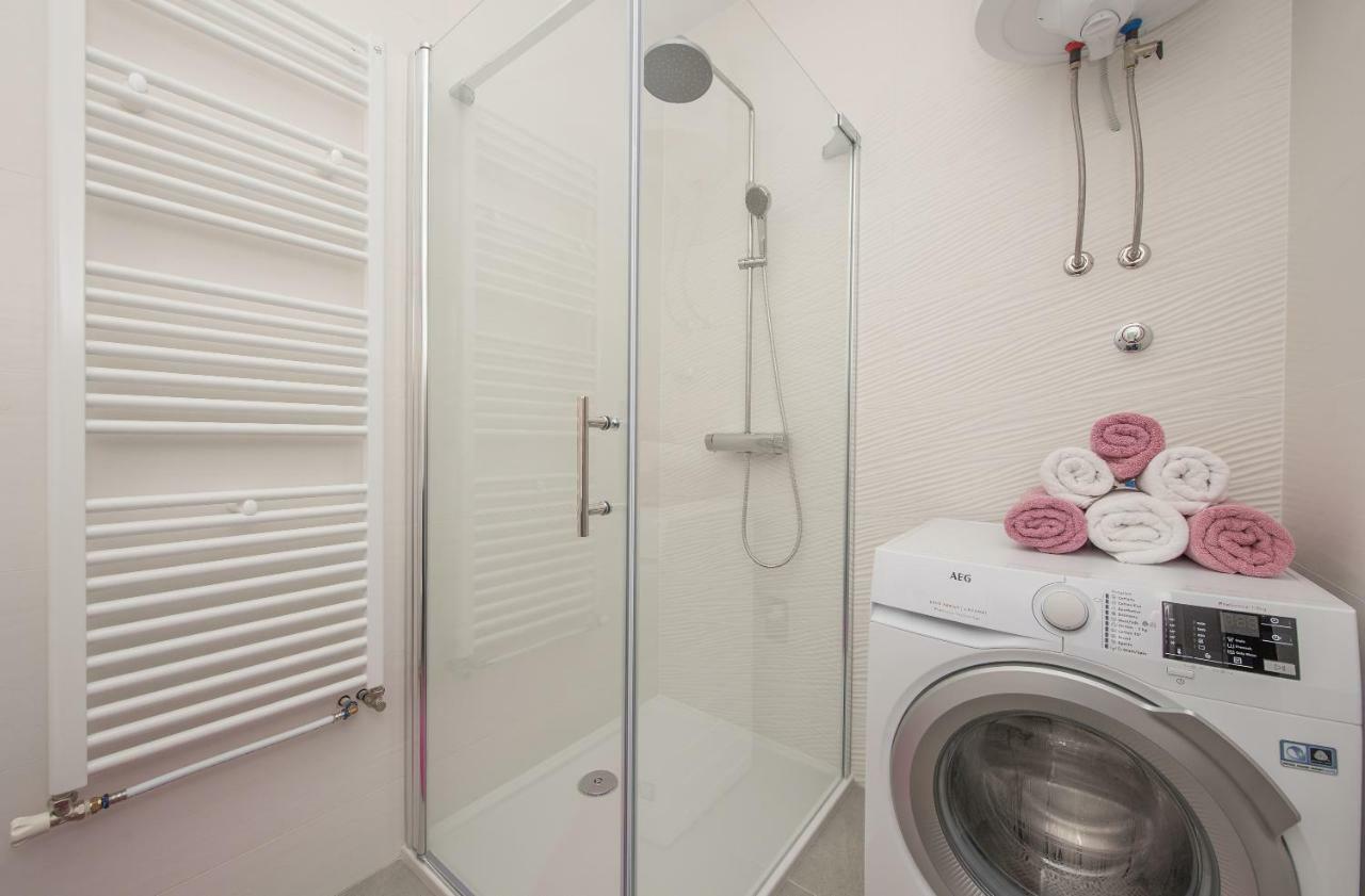 Penthouse Jure Apartment มาคาร์สกา ภายนอก รูปภาพ