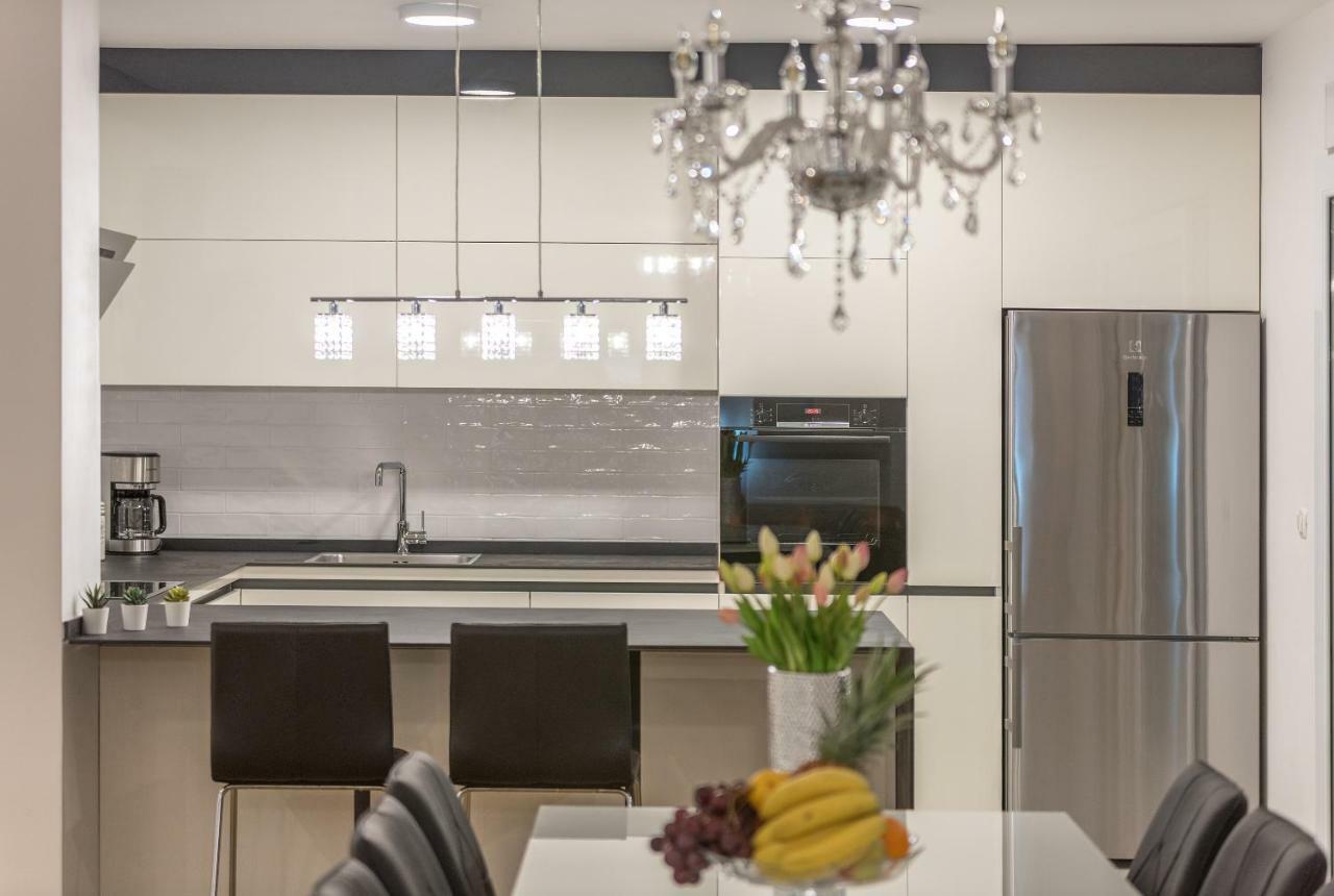 Penthouse Jure Apartment มาคาร์สกา ภายนอก รูปภาพ