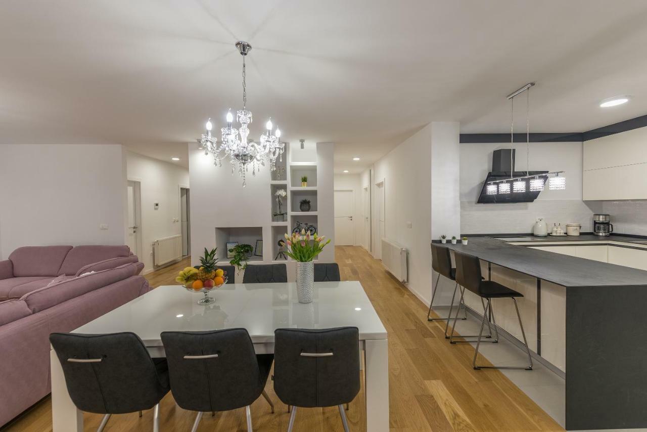 Penthouse Jure Apartment มาคาร์สกา ภายนอก รูปภาพ